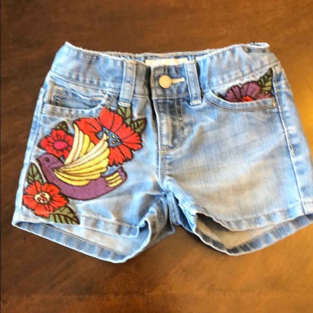ON girls shorts